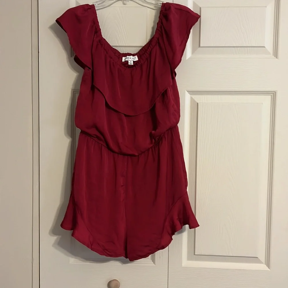 Red romper - Picture 3 of 3